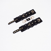 Черные кожаные наручники с узорами и золотистой фурнитурой - Crazy Handmade - купить с доставкой в Симферополе
